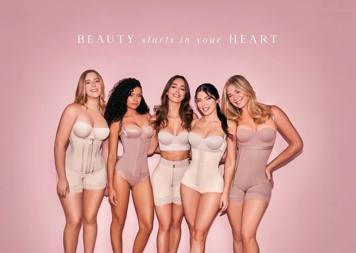 Năm người mẫu Ann Chery trên nền hồng — Beauty starts in your heart